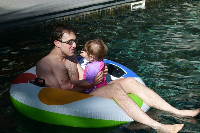 In The Pool With Ricky (5)