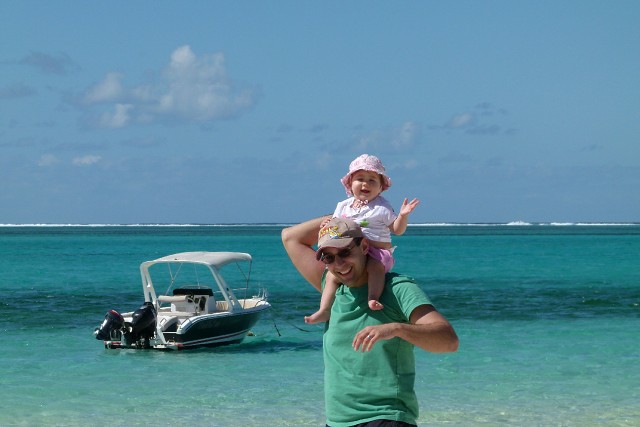 On Dad's Shoulders3(1)