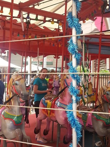 2012-12-11 Natalie Danielle Merry Go Round3