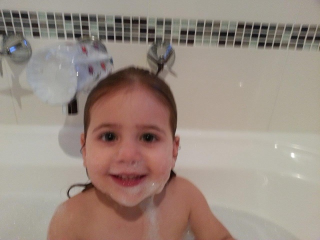 2013-09-23 Natalie Bath Bubble Beard