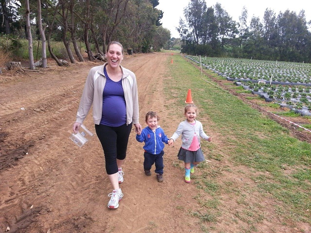 2013-12-21 Natalie Danielle Zach Strawberry Farm